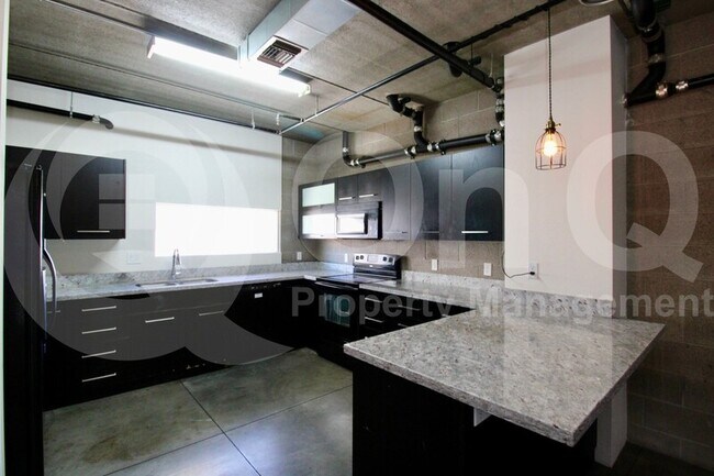675 S Roosevelt St Tempe, AZ 85281 photo 4