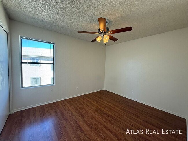 465 W Ivyglen St Mesa, AZ 85201 photo 5