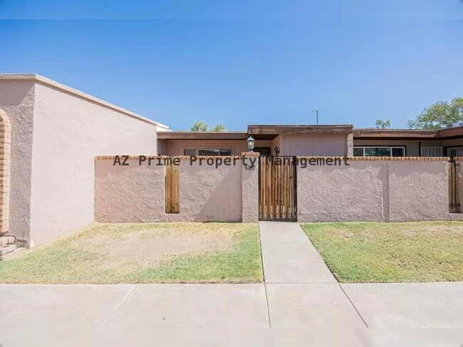 6008 W Augusta Ave Glendale, AZ 85301 photo 2