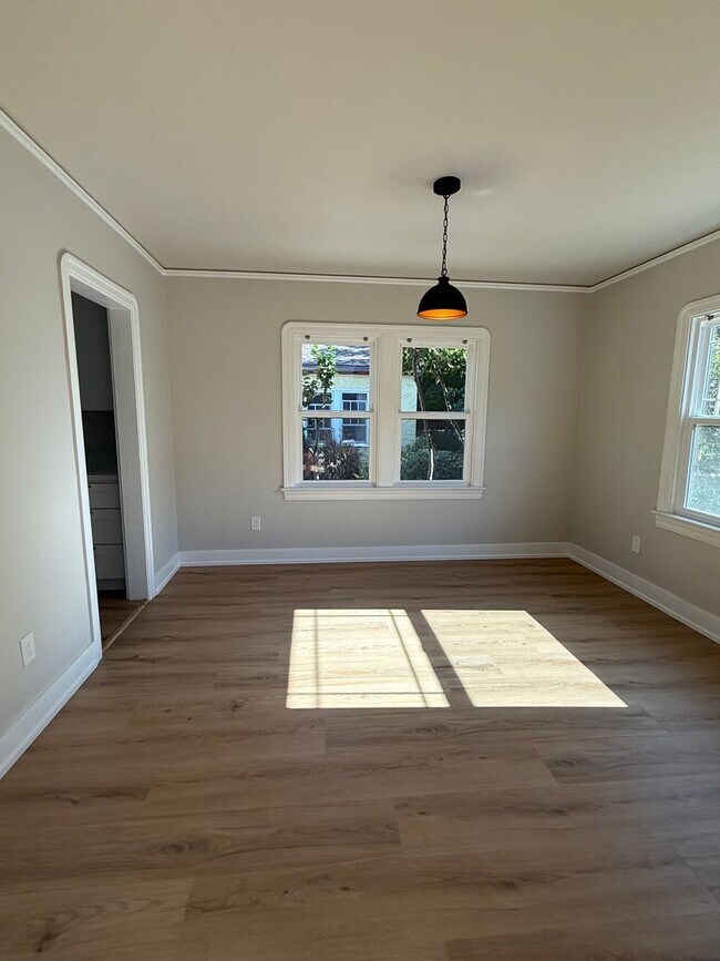 817 Wright St Santa Rosa, CA 95404 photo 4