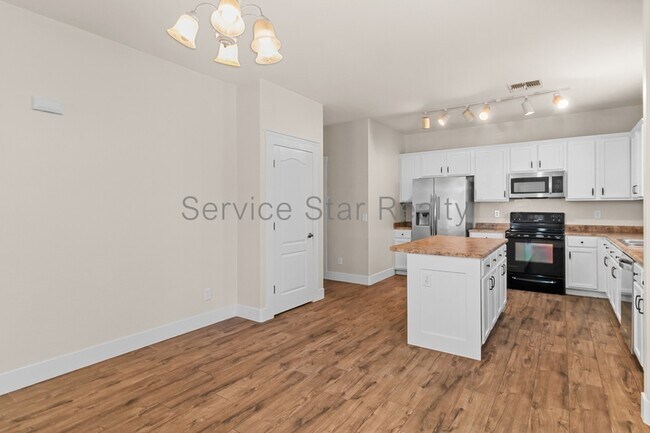 4061 E Milky Way Gilbert, AZ 85295 photo 3