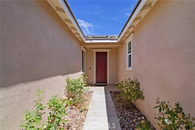 31416 Boston Ivy Cir Winchester, CA 92596 photo 2