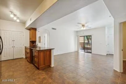 10136 E Southern Ave Mesa, AZ 85209 photo 2
