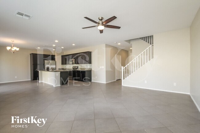 12034 W Briles Rd Peoria, AZ 85383 photo 4