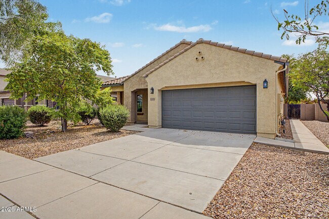 3113 E Chisum Ln photo 5