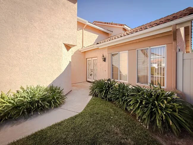 40041 Zamura Ct Murrieta, CA 92562 photo 5