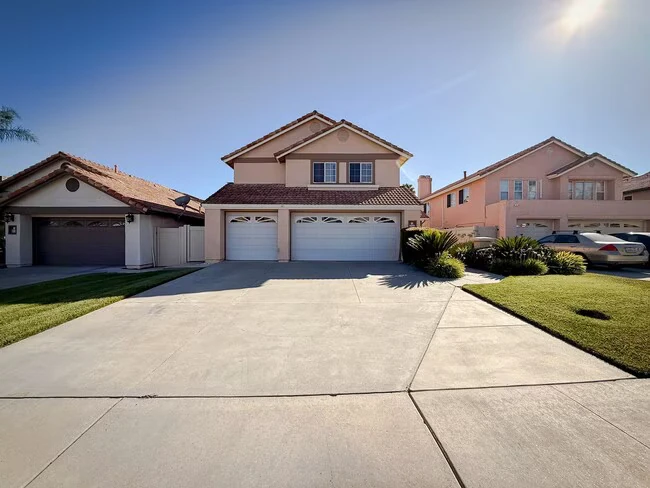 40041 Zamura Ct Murrieta, CA 92562 photo 2