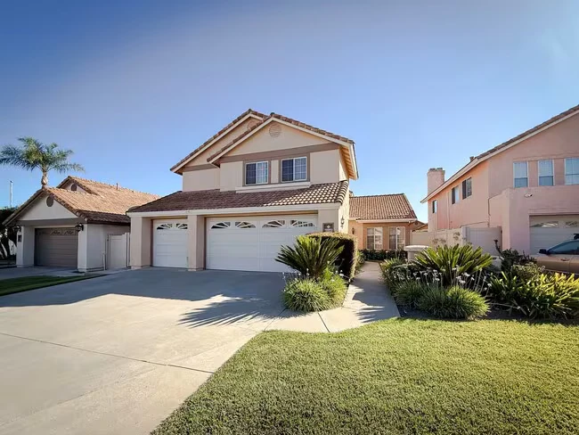 40041 Zamura Ct Murrieta, CA 92562
