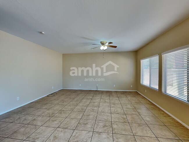 5202 W Sunland Ave Laveen, AZ 85339 photo 4