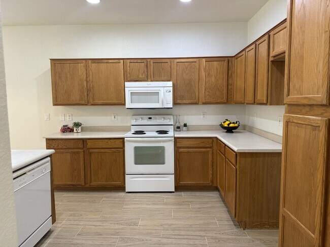 4160 S Splendor Ct Gilbert, AZ 85297 photo 4