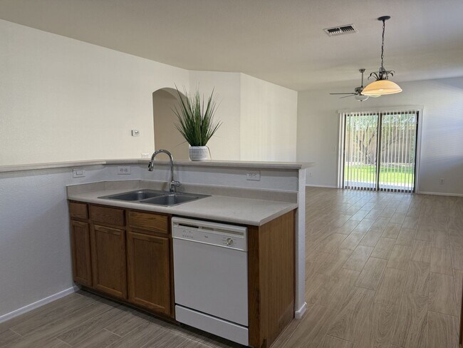 4160 S Splendor Ct Gilbert, AZ 85297 photo 5