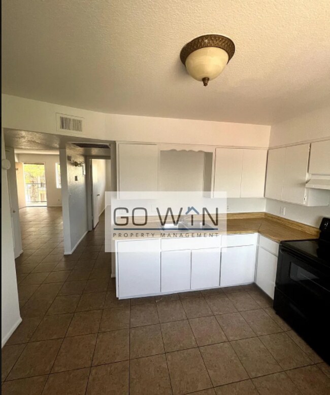 1758 E 6th Ave Mesa, AZ 85204 photo 2
