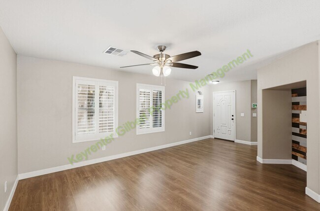 3262 E Milky Way Gilbert, AZ 85295 photo 4