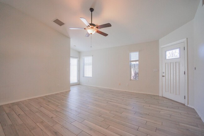 15614 N 34th St Phoenix, AZ 85032 photo 5