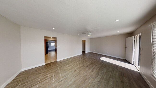 5126 Tipton St San Diego, CA 92115 photo 4