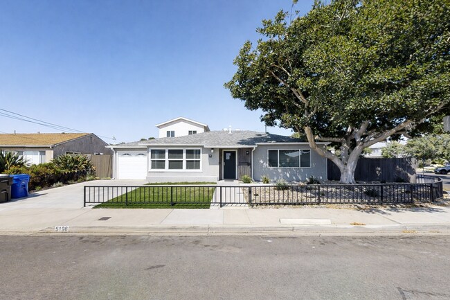 5126 Tipton St San Diego, CA 92115 photo 2
