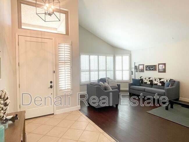 15228 S 17th Ct Phoenix, AZ 85045 photo 3