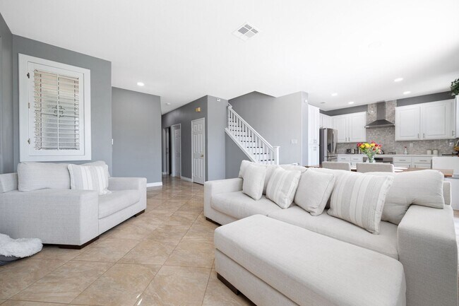 2739 Castlehill Rd Chula Vista, CA 91915 photo 2