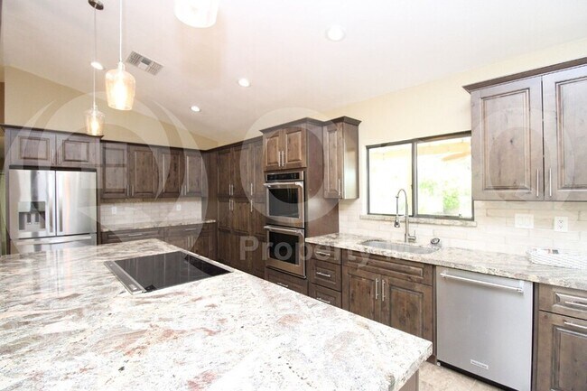 4725 E Le Marche Ave Phoenix, AZ 85032 photo 3