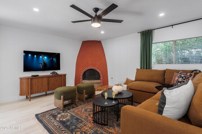 12271 N 74th St Scottsdale, AZ 85260 photo 4