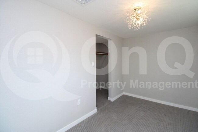 1321 E Willetta St Phoenix, AZ 85006 photo 5