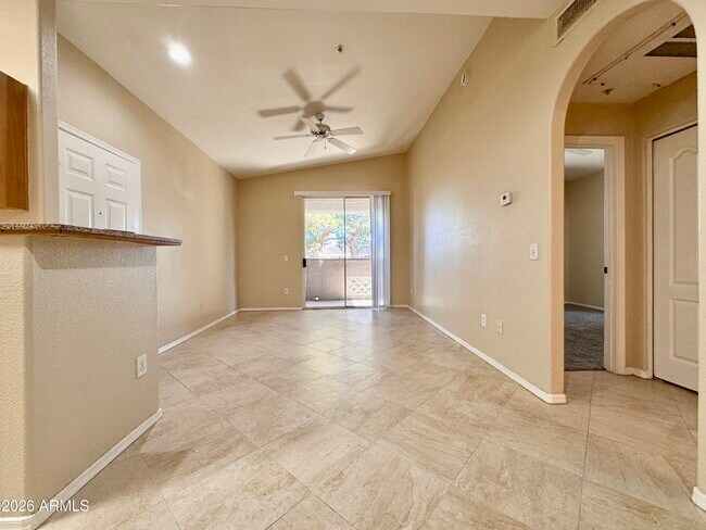 2929 W Yorkshire Dr Phoenix, AZ 85027 photo 5