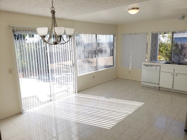 11820 Elkins Cove San Diego, CA 92126