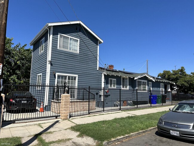 3602 Highland Ave San Diego, CA 92105 photo 5
