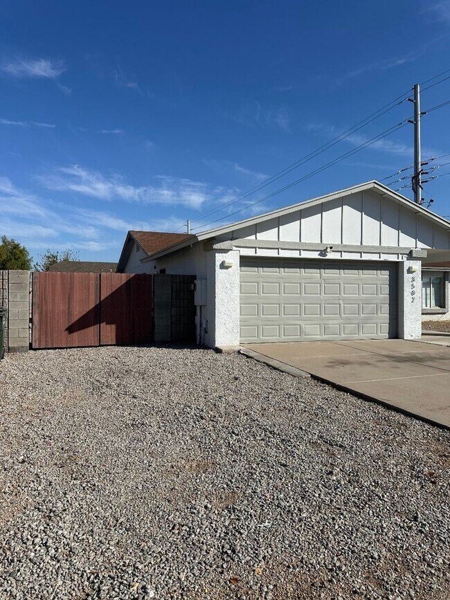3502 W Willow Ave Phoenix, AZ 85029 photo 2