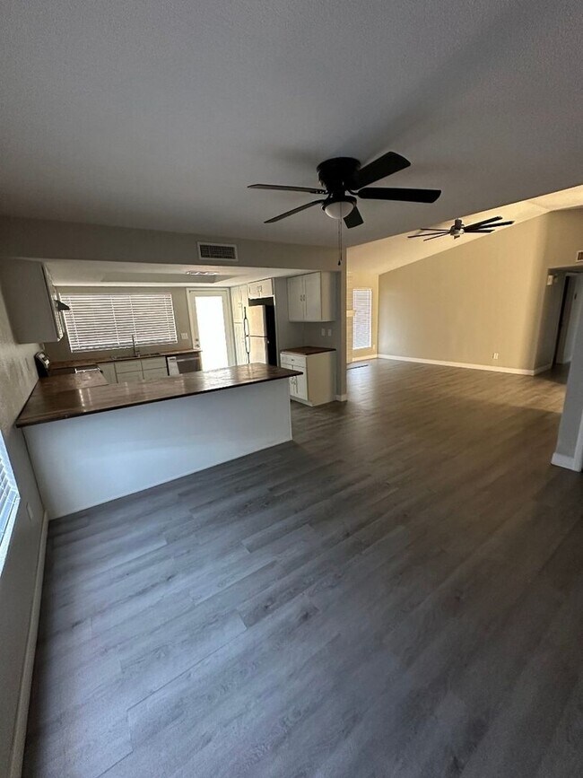 3502 W Willow Ave Phoenix, AZ 85029 photo 5
