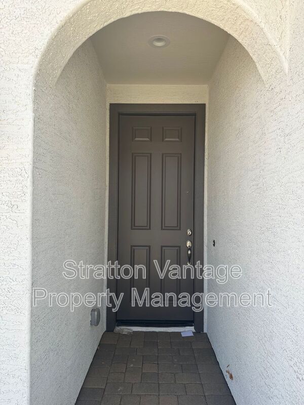 235 N 156th Dr Goodyear, AZ 85338 photo 2