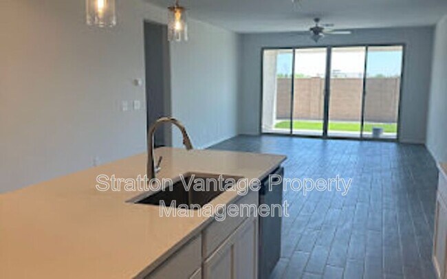 235 N 156th Dr Goodyear, AZ 85338 photo 5