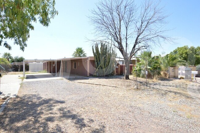 1906 S 78th Pl Mesa, AZ 85209 photo 2