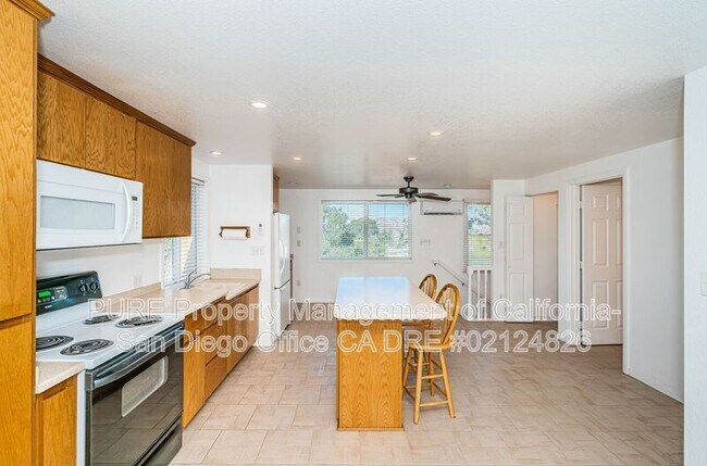 227 La Cresta Heights Rd El Cajon, CA 92021 photo 4