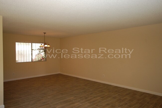 3131 W Royal Palm Rd Phoenix, AZ 85051 photo 3