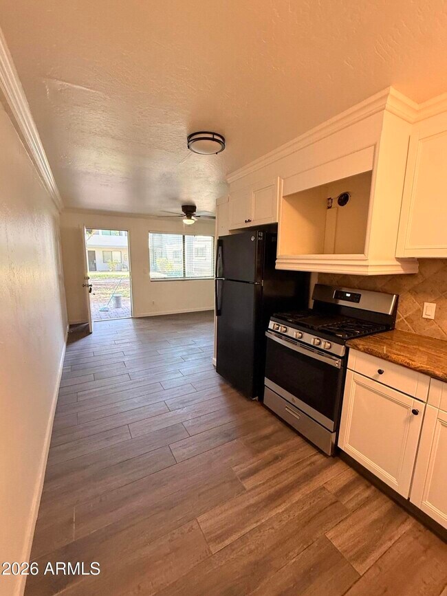 4224 N 12th St Phoenix, AZ 85014 photo 5