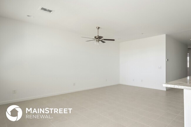 27427 N 178th Ave Surprise, AZ 85387 photo 4