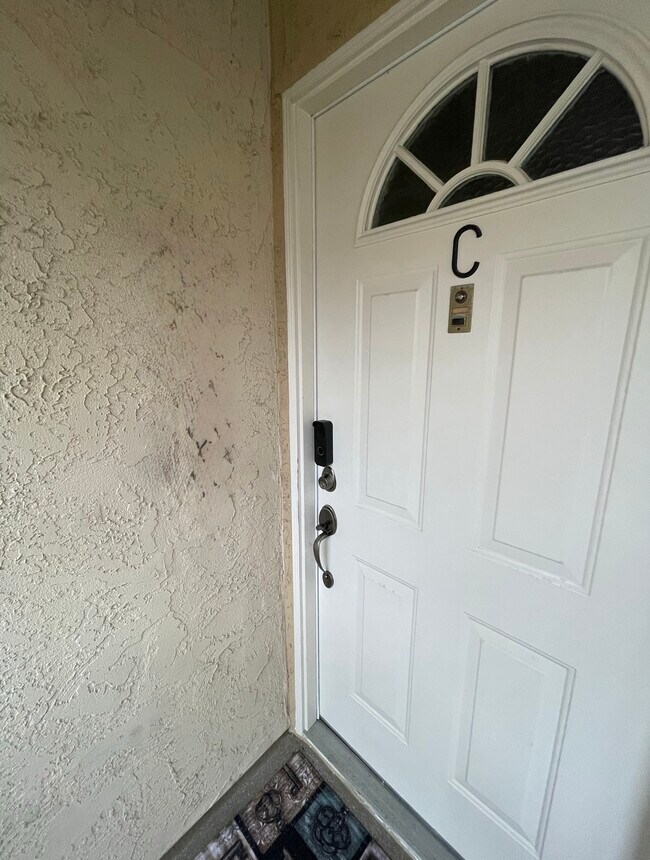 8525 Villa La Jolla Dr San Diego, CA 92037 photo 5