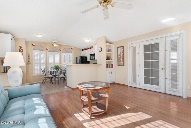 6114 S Sawgrass Dr Chandler, AZ 85249 photo 4