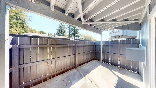 495 Ignacio Blvd Novato, CA 94949 photo 2