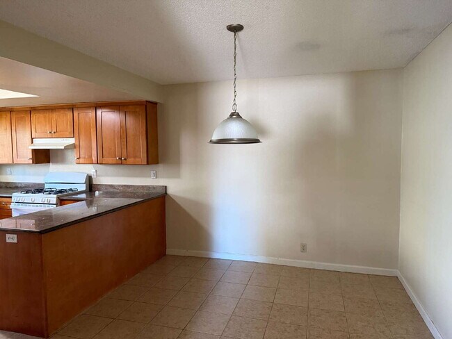 1850 Southwest Expy San Jose, CA 95126 photo 5