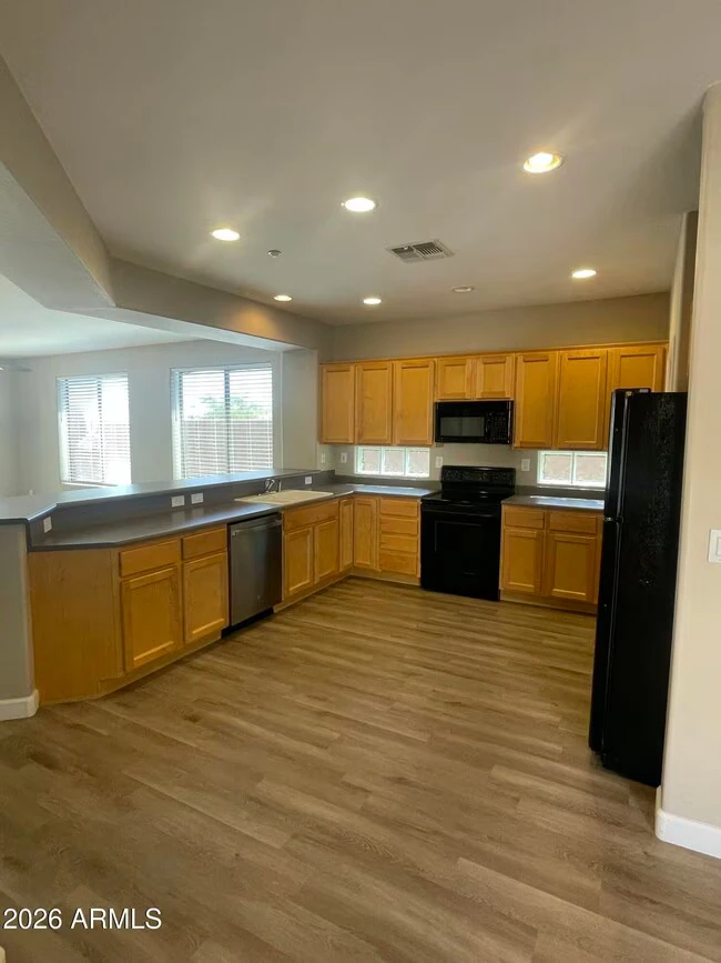 41831 N Mill Creek Way Anthem, AZ 85086 photo 3