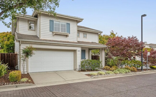 25 Farallon Ct Richmond, CA 94804