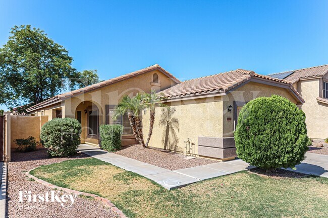 7225 W Blackhawk Dr Glendale, AZ 85308 photo 2