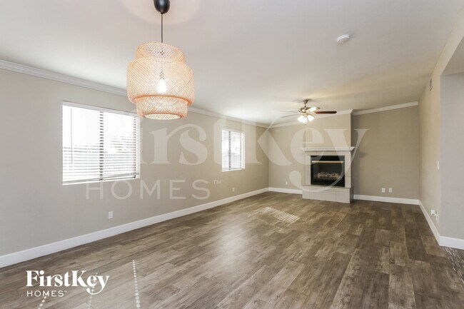 1001 E Seldon Ln Phoenix, AZ 85020 photo 4