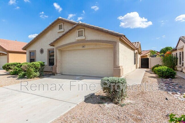 1851 E CARLA VISTA Drive photo 4