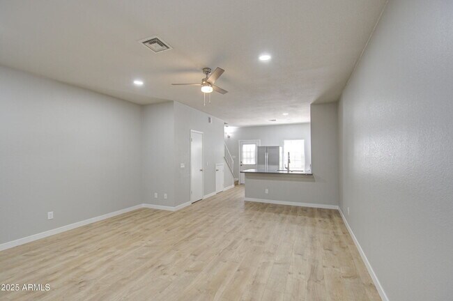 1600 N Saba St Chandler, AZ 85225 photo 4