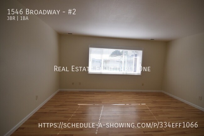 1546 Broadway Santa Cruz, CA 95062 photo 4