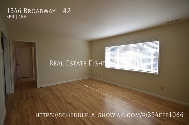 1546 Broadway Santa Cruz, CA 95062 photo 3