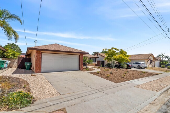 4820 Cobb Dr San Diego, CA 92117